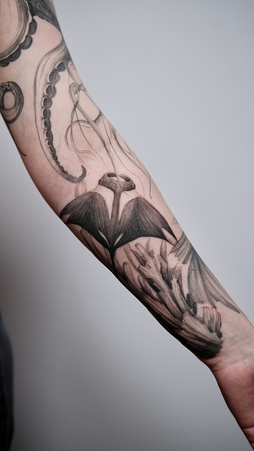 Black tattoo by Миша Сибуми