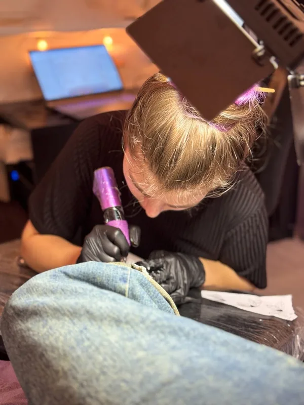 black blackwork tattoo auf unknown #100615 | Tätowierer Алина Авангард