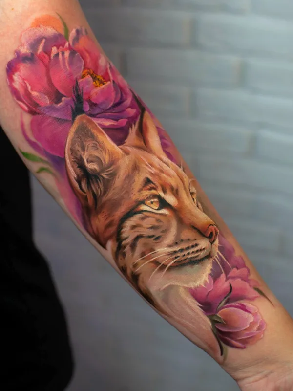 color realism tattoo auf forearm #95465 | Tätowierer Дарья Фараонова