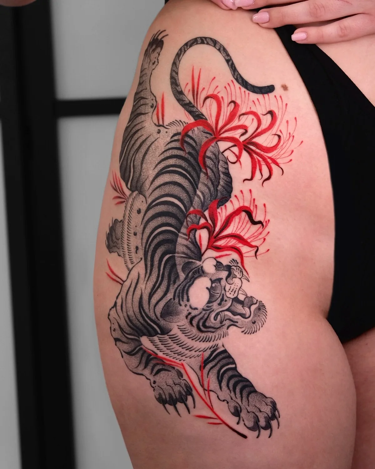 Japanese Black and Red Style