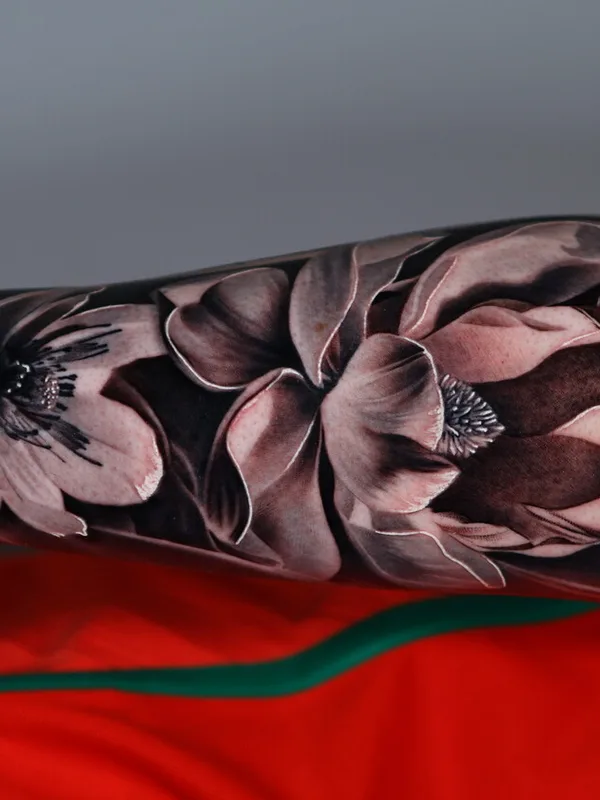black and grey realism татуировка на forearm #96474 | Тату мастер Andy  Ramos