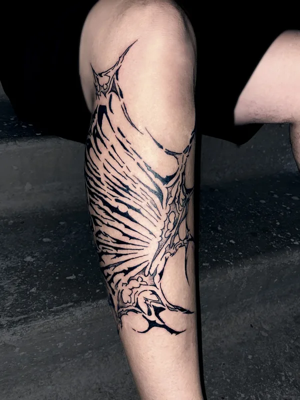 black blackwork tattoo auf calf #96622 | Tätowierer Серёжа bochagger