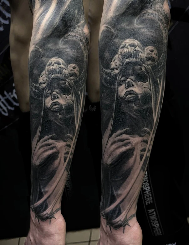 Чёрно-серая Skull, Portrait tattoo на Предплечье