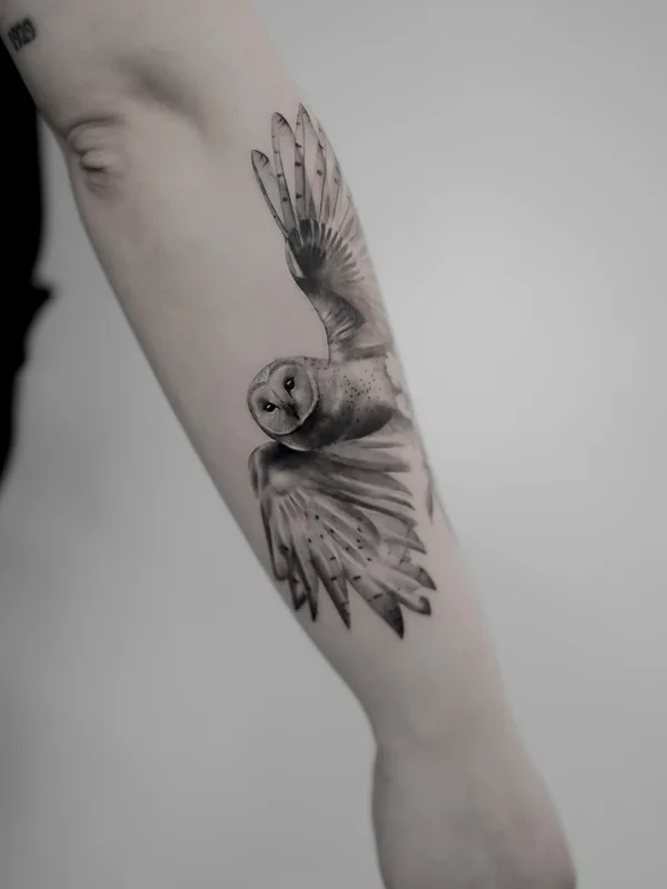 black and grey realism tattoo auf forearm #97226 | Tätowierer Felipe Abel