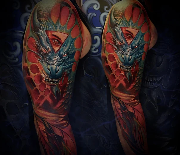 Иллюстративная Dragon, Eye tattoo на Полный рукав