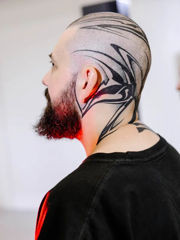 male black blackwork Tatuaggio su back of neck #97635 | Tatuatore Timur Muskeev