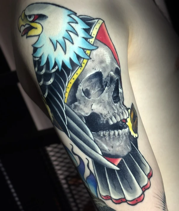 Neo-traditional Skull, Eagle tattoo на Плечо