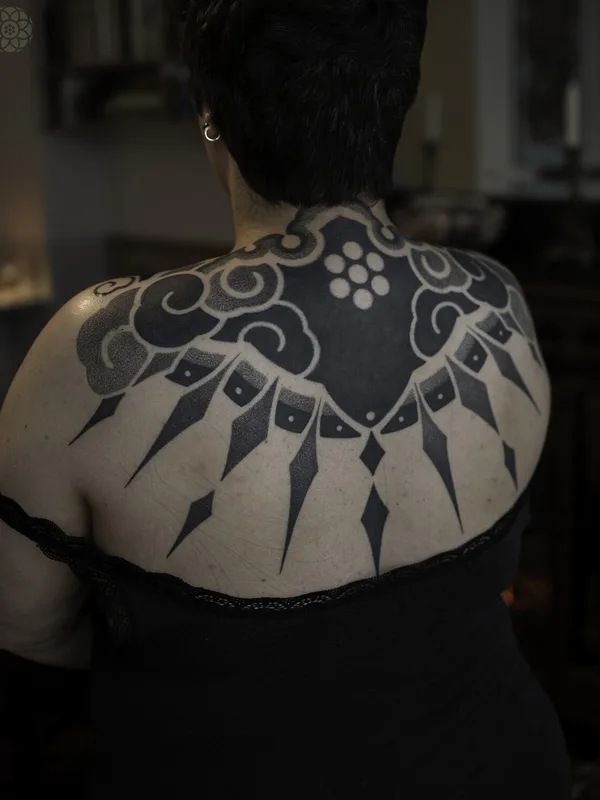 female black blackwork tattoo on upper back #99535 | Tattoo Artist Jihoon