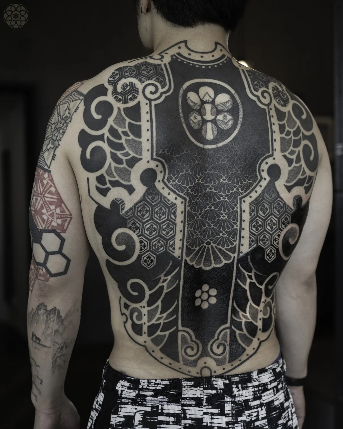 Armor for the Human Body: The Tattoo Art of UNDULMOOD - image 1