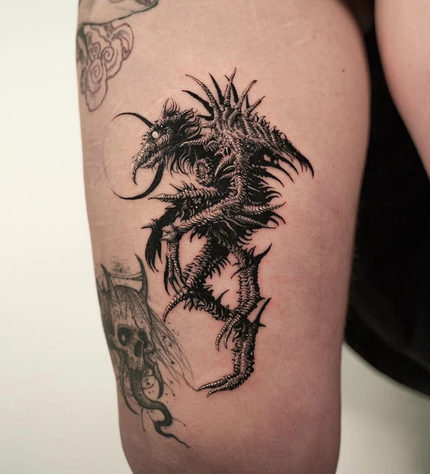 Blackwork Creature, Skull tattoo on Thigh