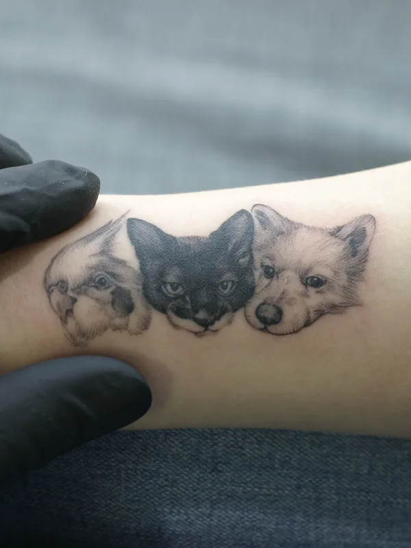 black and grey black and grey 纹身 在 forearm #100998 | 纹身师 Dojun