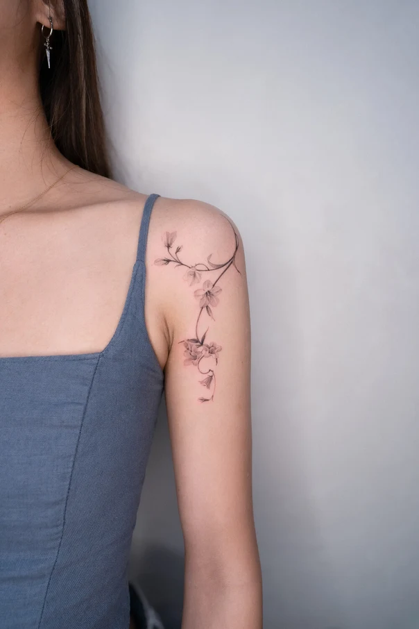 Fineline Flowers, Vines tattoo on Shoulder