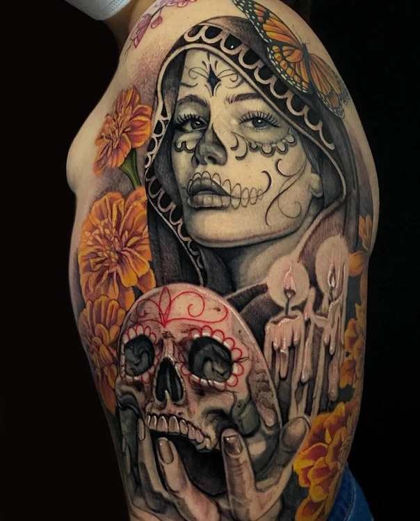Realism Skull, Woman tattoo on Shoulder