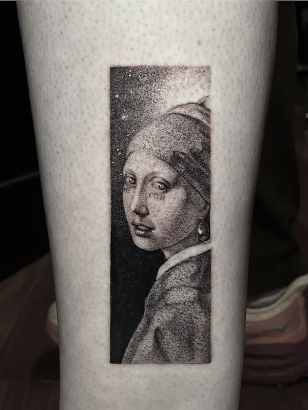 female blackandgrey authorsstyle татуировка на shin #101119 | Тату мастер Mariya Rodchin