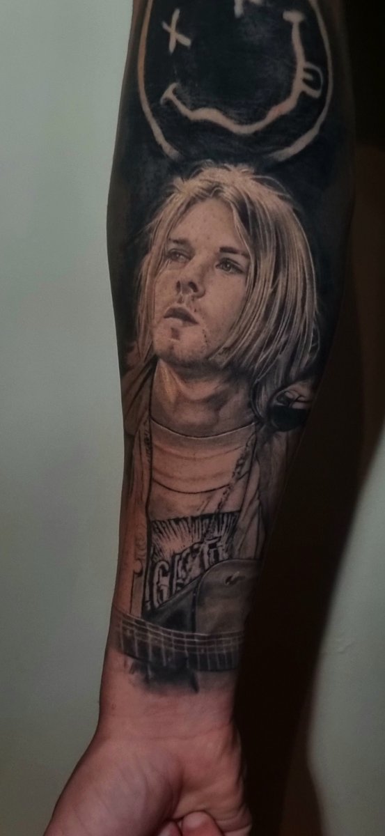 Чёрно-серая tattoo by ROGER BREDA