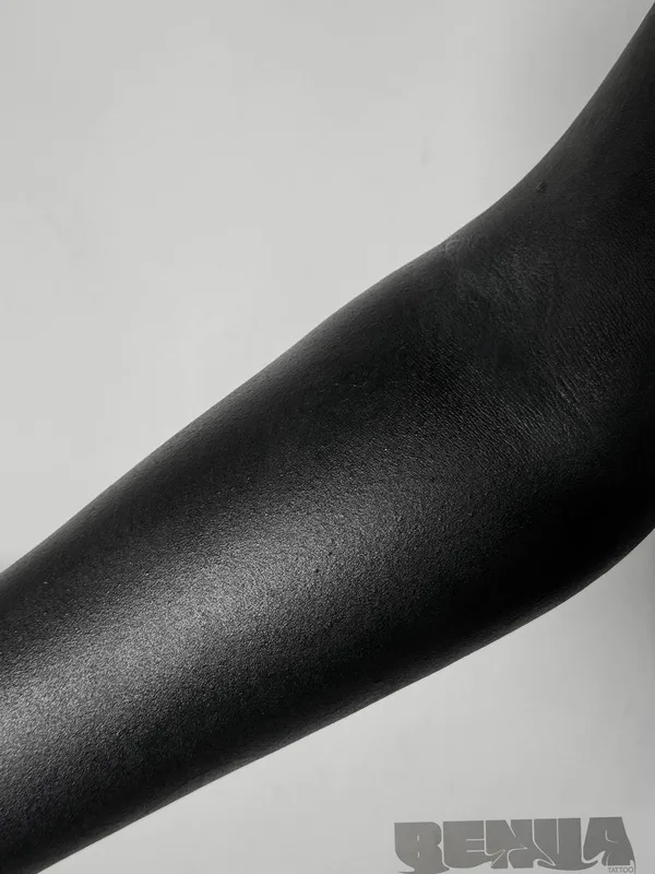 female black blackwork 纹身 在 sleeve #102259 | 纹身师 BENUATATTOO