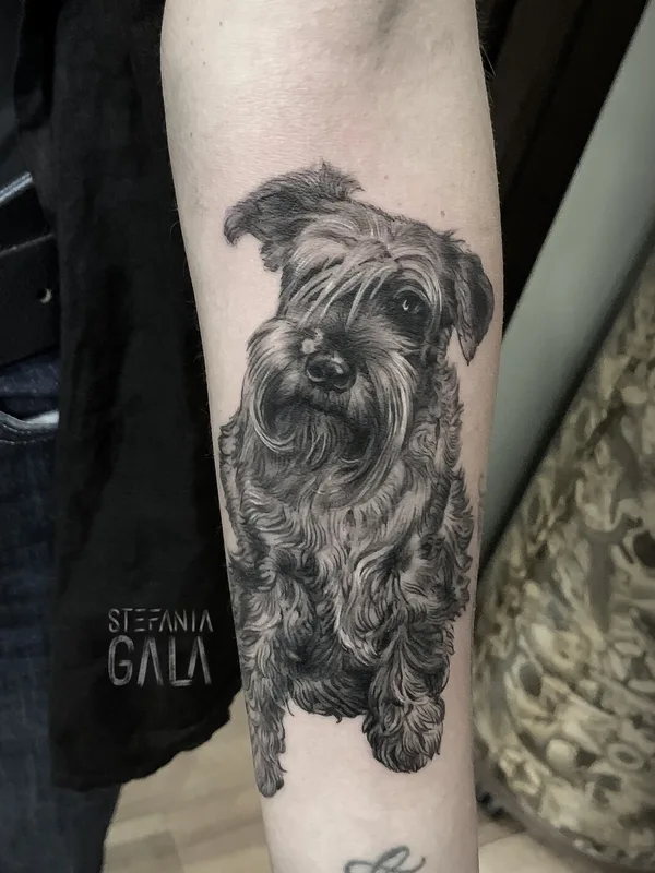 female blackandgrey microrealism Tatuaggio su forearm #103282 | Tatuatore Stefania Gala