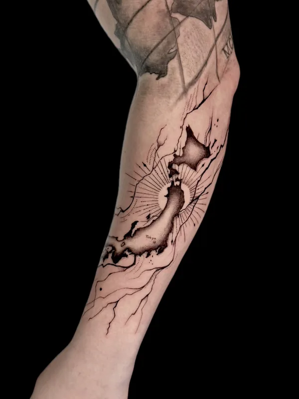 male blackandgrey blackwork 纹身 在 forearm #103436 | 纹身师 Valeriia Radchenko