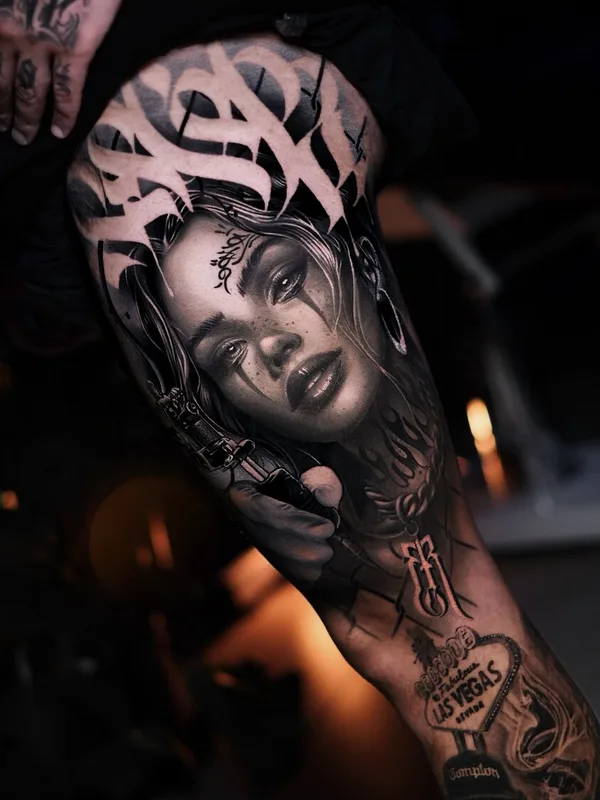 male black chicano tattoo auf thigh #104386 | Tätowierer Armash