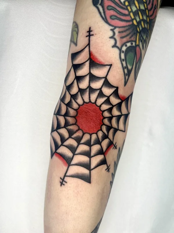 color traditional татуировка на elbow #130528 | Тату мастер Abra Tattoo