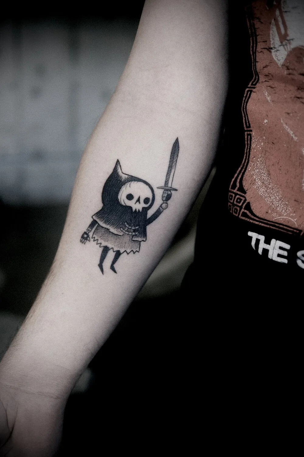 Skeleton tattoo in Berlin by Sebastian Graves
