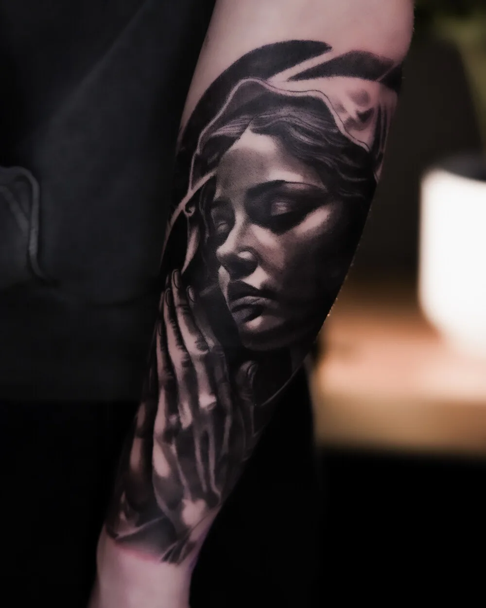 The Weight of Light in Jason Kim’s Black-and-Gray Realism - image 5