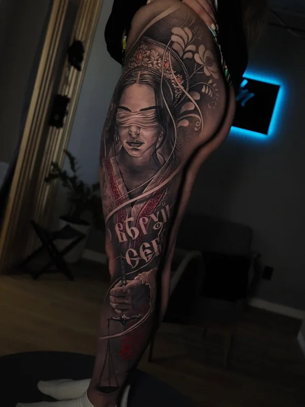 female color realism tatouage sur full leg #130305 | Artiste tatoueur Arseniy Karenin