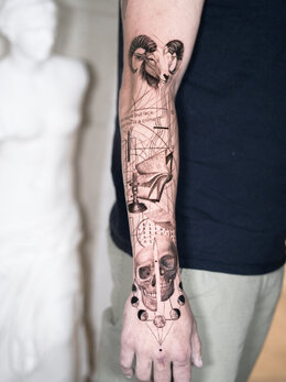 Microrealism tattoo