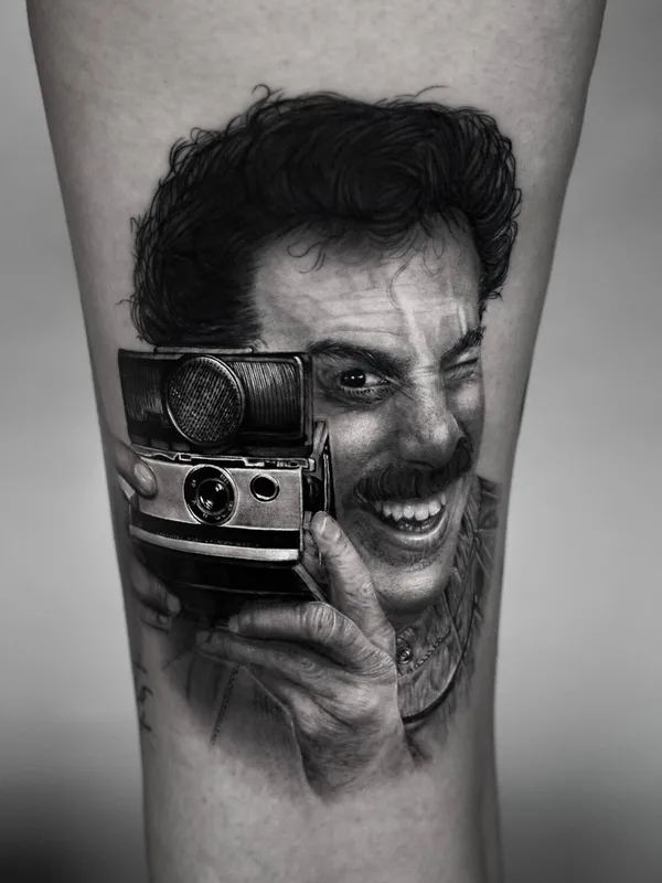 male black and grey realism 纹身 在 thigh #92699 | 纹身师 Anastasis Koukoulas