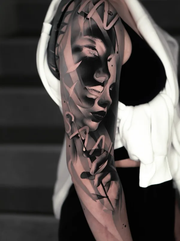 female black and grey black and grey 타투 부위 full sleeve #100738 | 타투이스트 Dan Starr