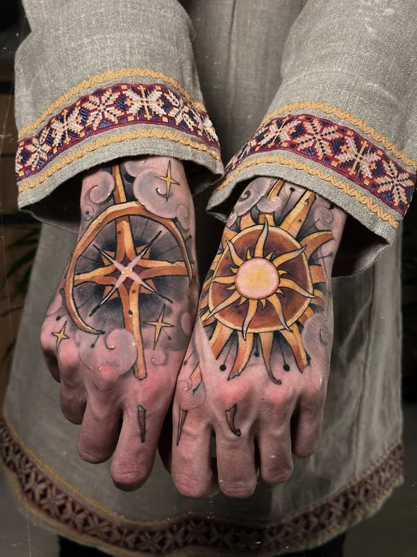 male color neotraditional Tatuaggio su arm #101304 | Tatuatore Паш Тет