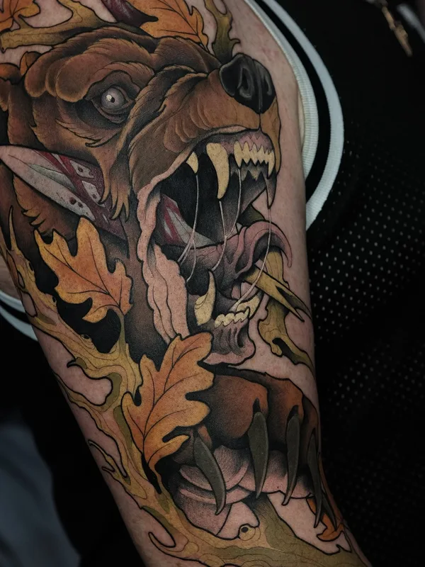 color neo-traditional tattoo auf upper arm #91575 | Tätowierer Турал 