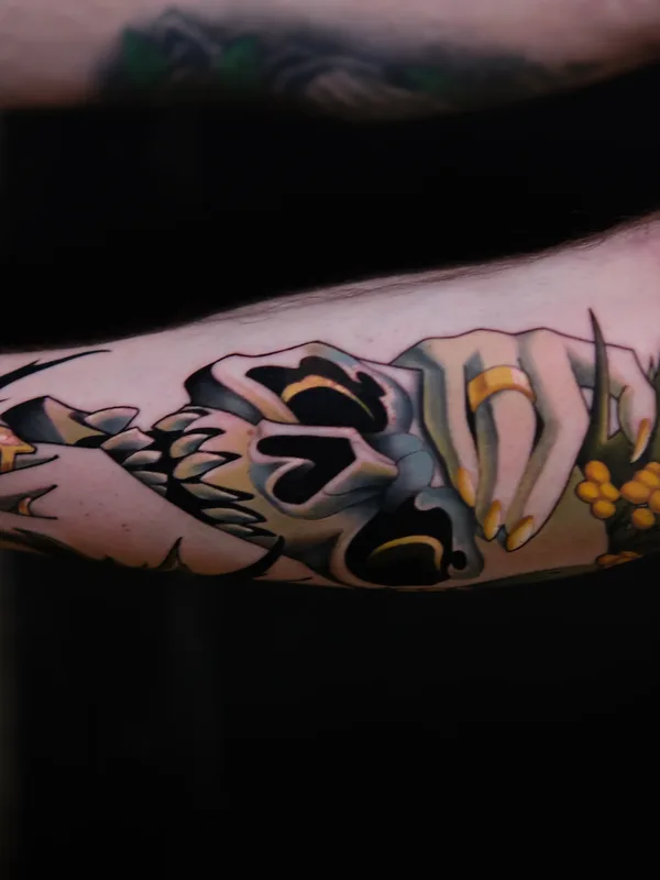 color neo-traditional tattoo auf forearm #91580 | Tätowierer Турал 