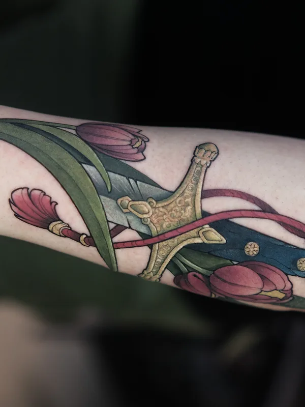 color neo-traditional tattoo auf forearm #91583 | Tätowierer Турал 