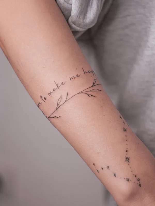 black fineline tattoo auf forearm #130538 | Tätowierer Anastasiia Sheremetova