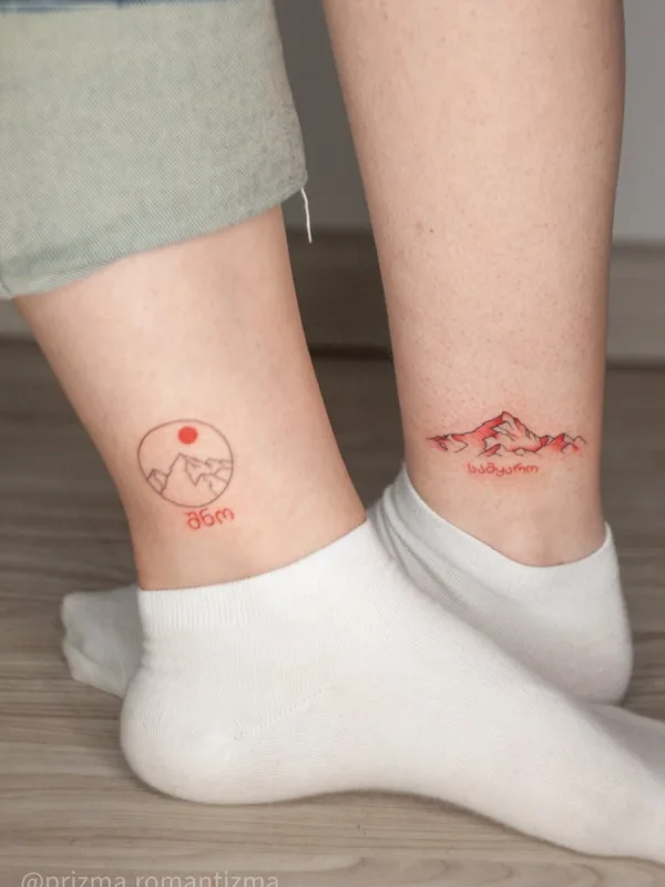 color fineline tattoo auf ankle #130539 | Tätowierer Anastasiia Sheremetova