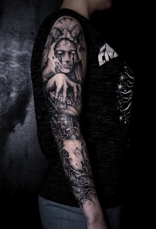 Блэкворк Skull, Demon tattoo на Полный рукав