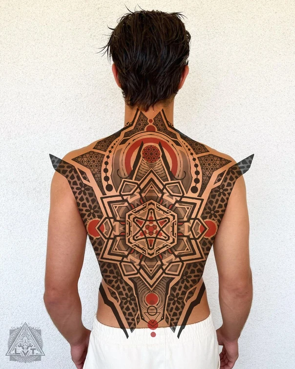 Геометрия Geometric, Mandala tattoo на Спина (полная)