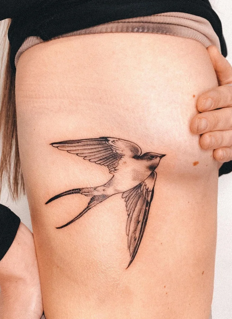 Tatouage hirondelle : signification et histoire