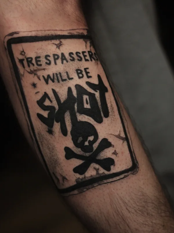 male black authorsstyle Tatuaggio su shin #94920 | Tatuatore Alexander Rebel