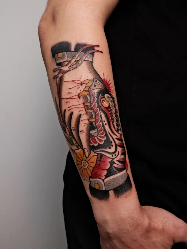 color neo-traditional tatouage sur forearm #91654 | Artiste tatoueur Анжелика Ли