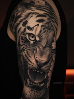 Realism tattoo