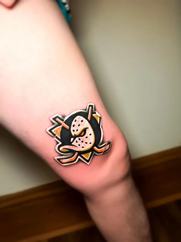color sticker Tatuaggio su knee #96485 | Tatuatore Diego Conci