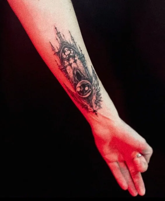 black and grey black and grey 纹身 在 forearm #98995 | 纹身师 Эдита Тер-Балян