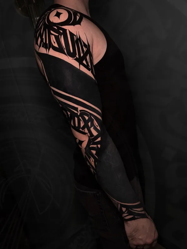 male black blackwork 纹身 在 sleeve #91361 | 纹身师 Mayya Gri