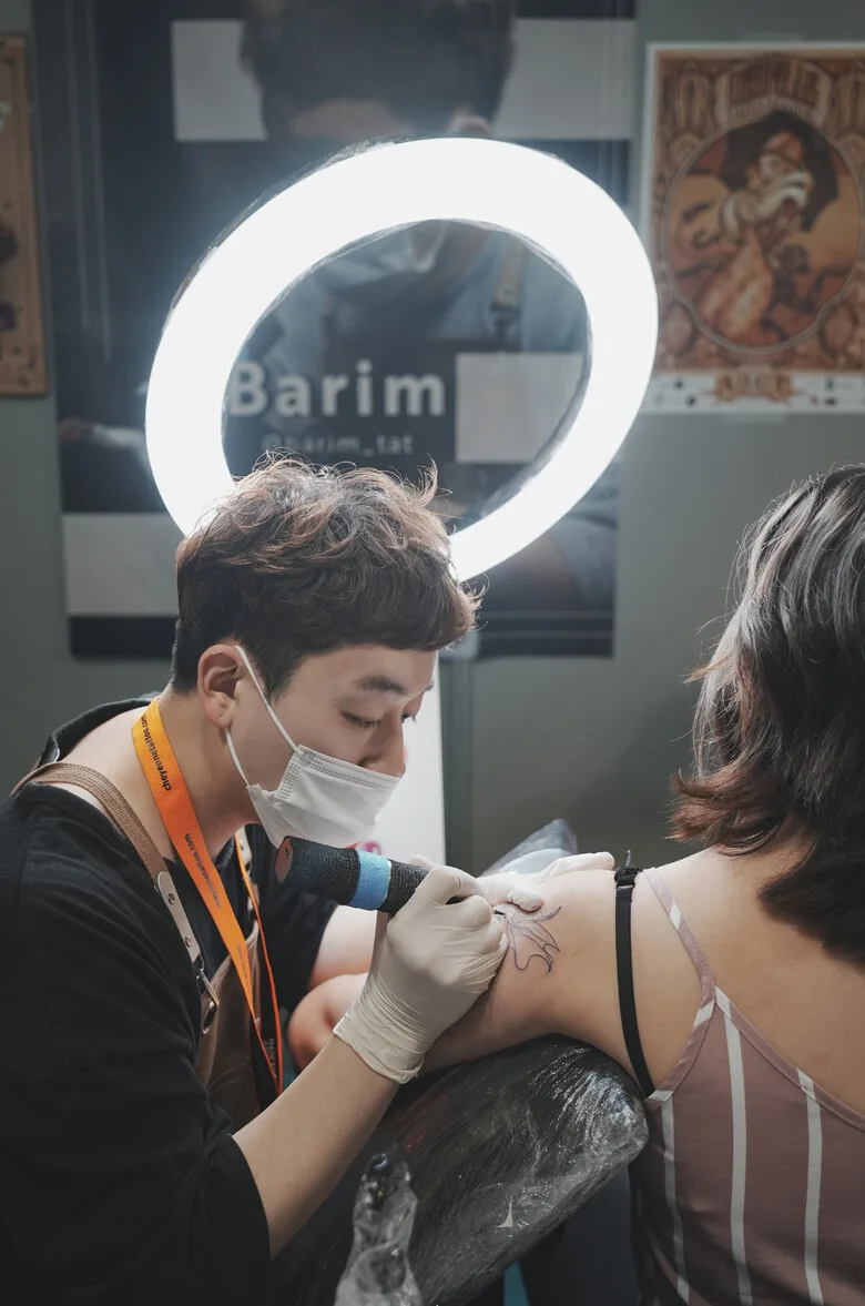 Tattoo artist Barim