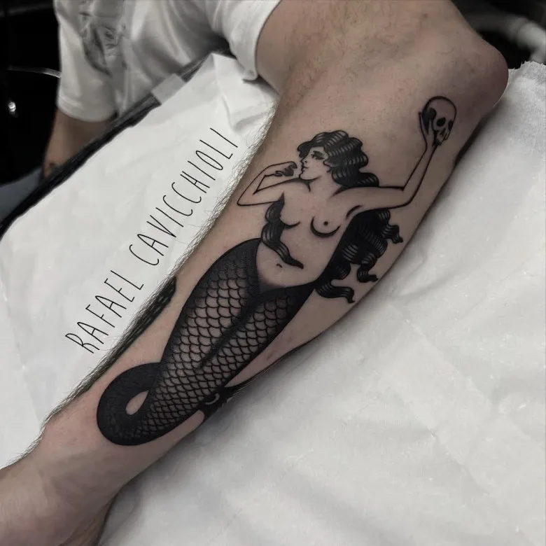 Tattoo artist Rafael Cavicchioli