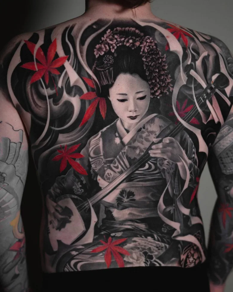 Passion for the Profession: The Story of Rinat Mingazdinov's Journey in the World of Tattooing - image 3