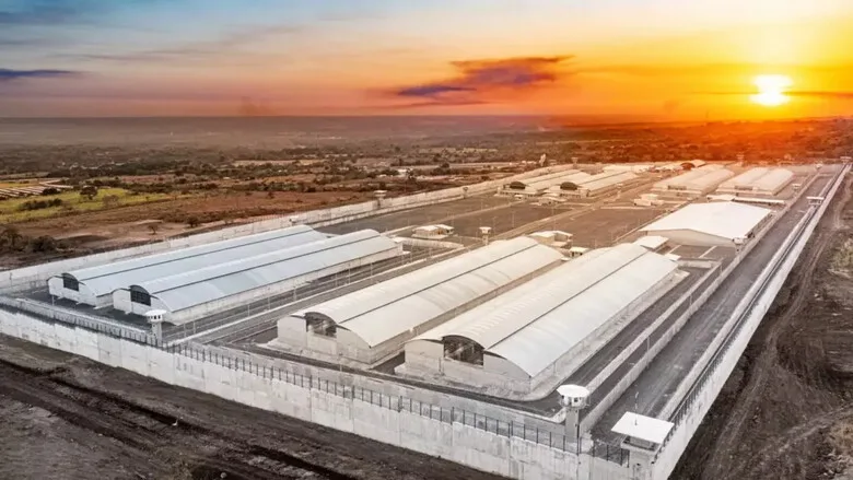 CECOT prison