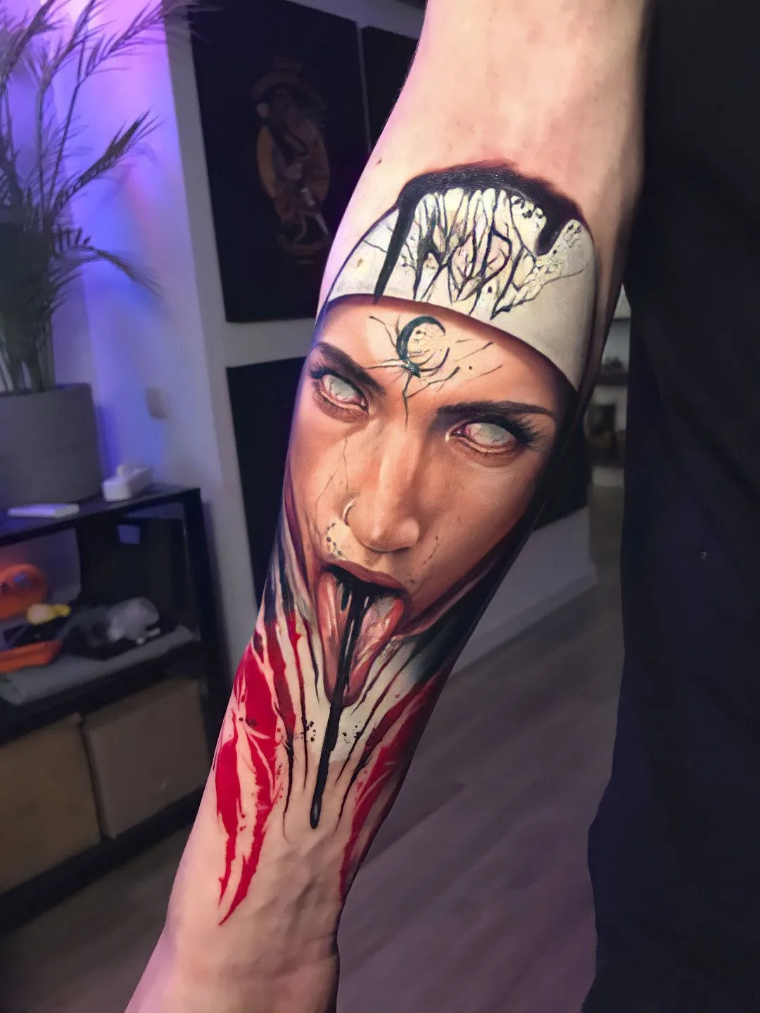 Tattoo artist Sergey Om, Rostov-on-Don, Moscow